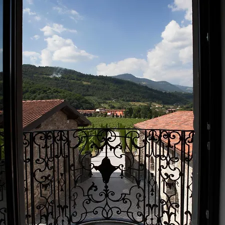 Resort Podere Castel Merlo Villongo SantʼAlessandro