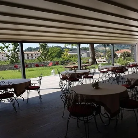 Resort Podere Castel Merlo 4*