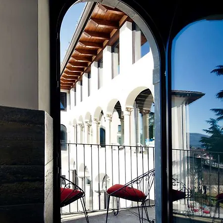 Resort Podere Castel Merlo Villongo SantʼAlessandro